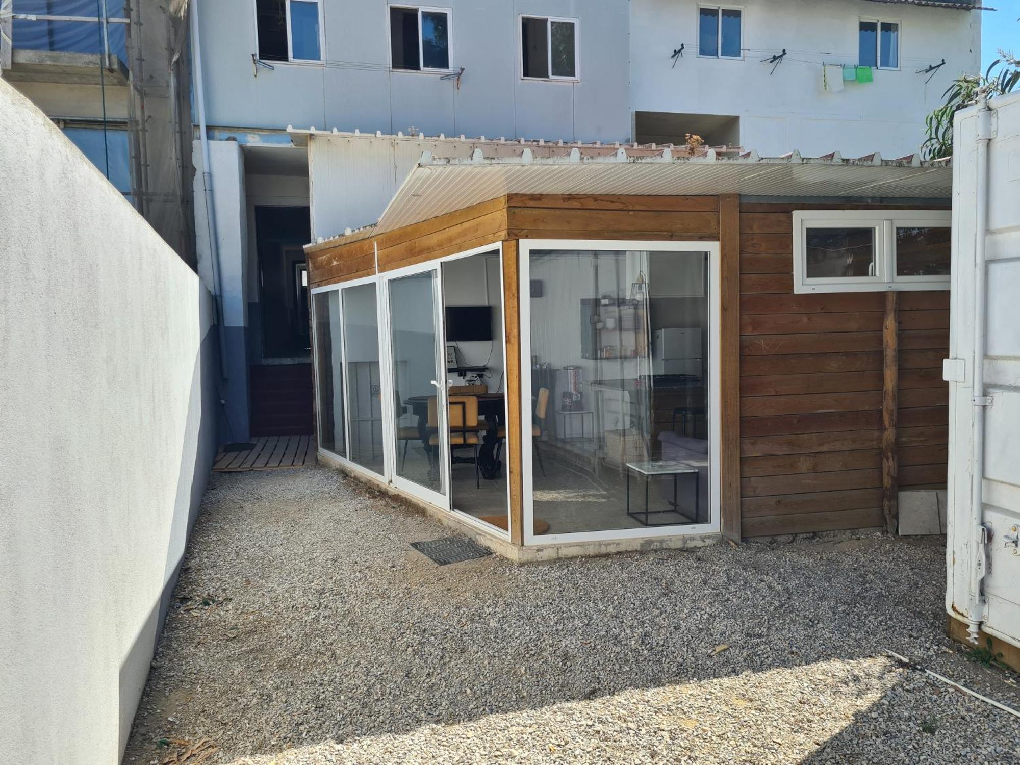 Casa Vale Ecotainer Vandrarhem Lisboa Exteriör bild