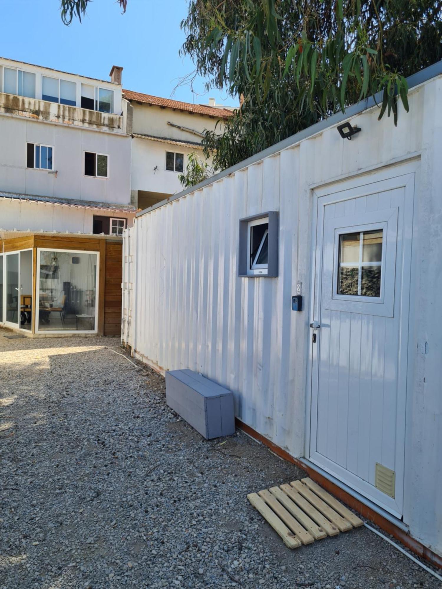 Casa Vale Ecotainer Vandrarhem Lisboa Exteriör bild