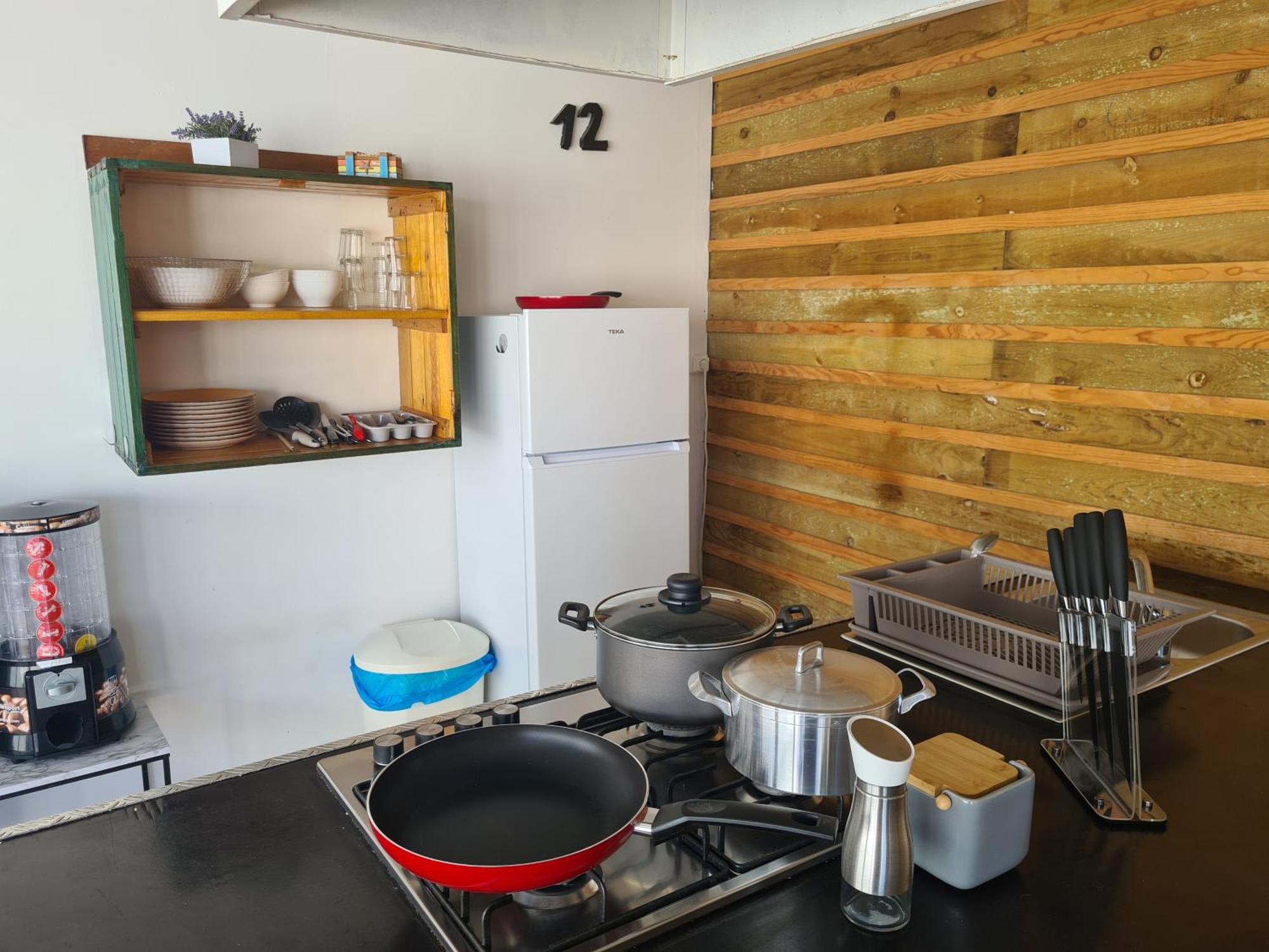 Casa Vale Ecotainer Vandrarhem Lisboa Exteriör bild